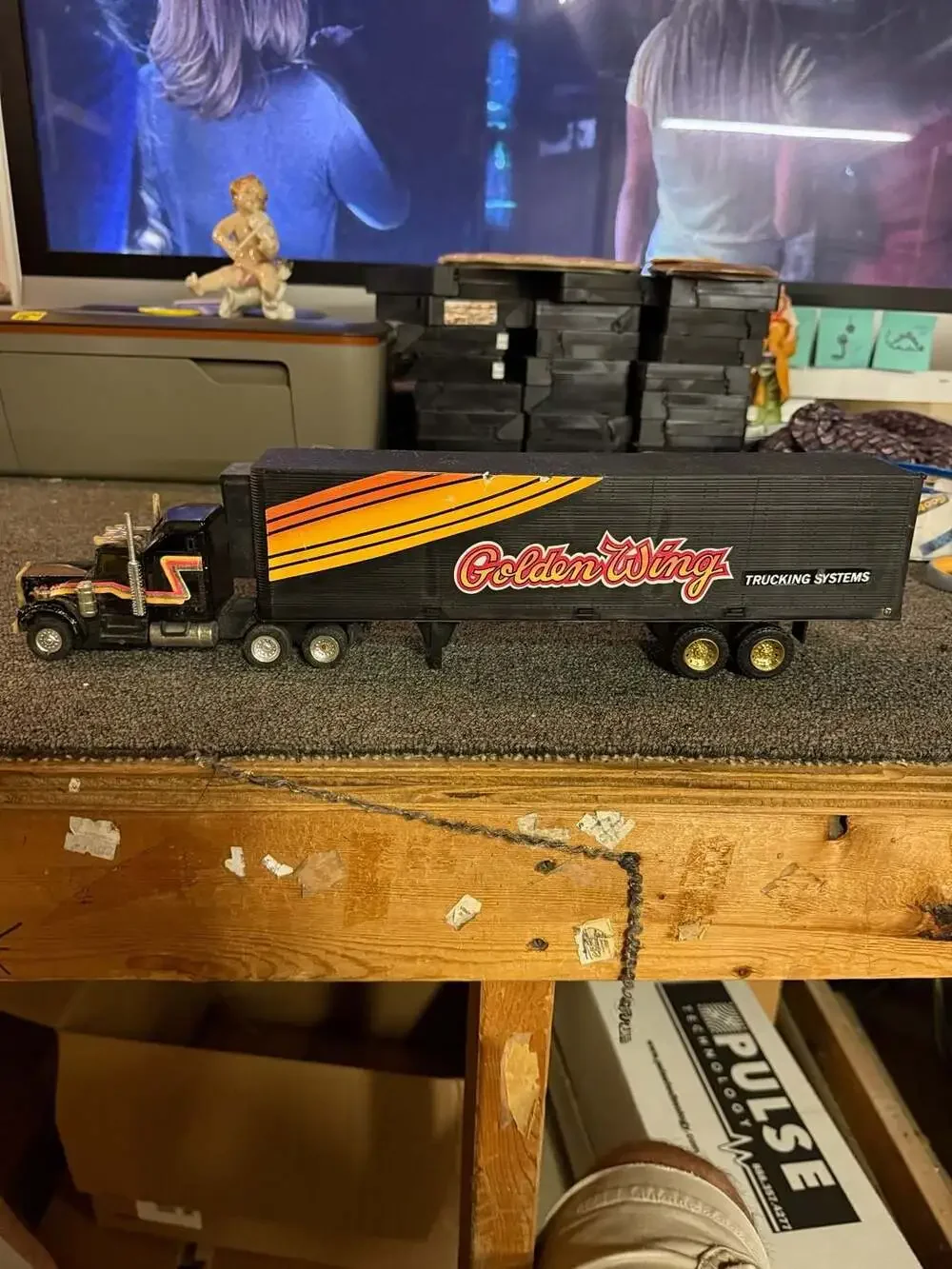 Vintage Nylint Golden Eagle Express 18 Wheeler Semi Tractor Tailer Truck Toy